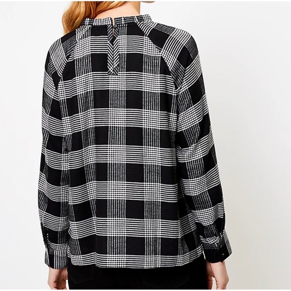LOFT PLUS Women Black White Plaid Mock Neck Ruffle Long Sleeve Blouse Size 20 - Picture 2 of 9